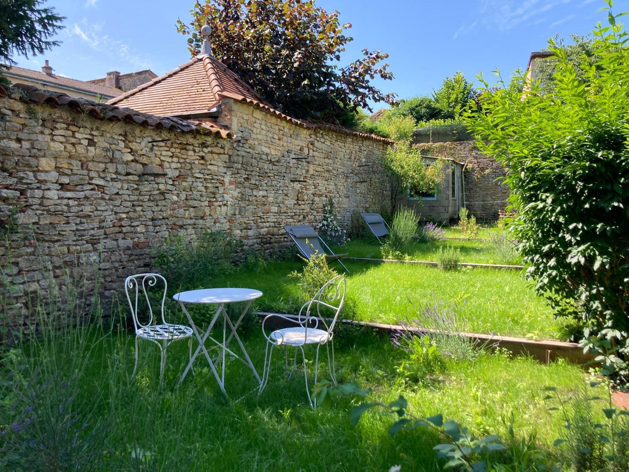 La Maison De Margaret Cluny Exterior photo